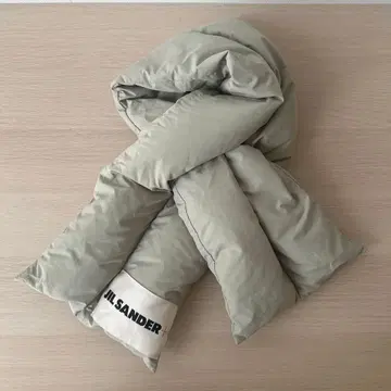 질 샌더 민트 그린 머플러
