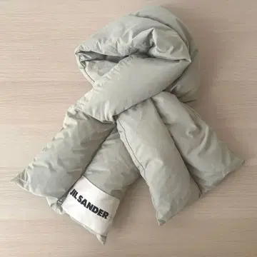 질 샌더 민트 그린 머플러