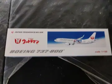 JTA 737-800 울트라맨 모형