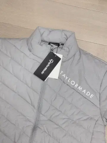 [ 새상품 ] TAYLORMADE 라이트 그레이 다운 자켓