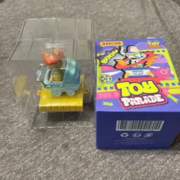 52TOYS Toy Parade 피규어