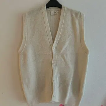 COS 코스 화이트 베스트