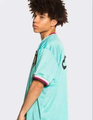 GRIMEY / GRMY 그라이미 V NECK TEE (사이즈: L)