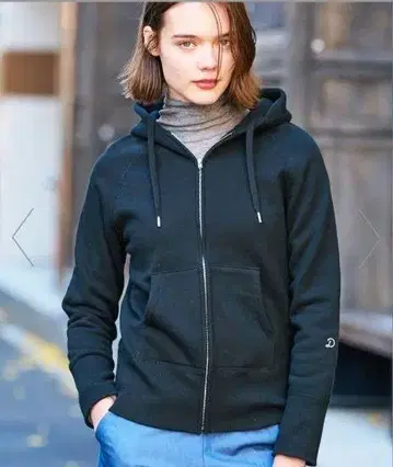 DRESSTERIOR 드레스테리아 블랙 풀 집업 후드티
