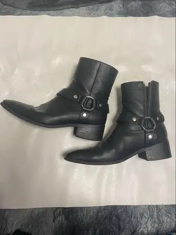 힐 부츠