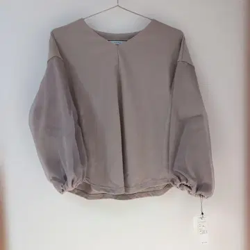 베이지 긴팔 블라우스 9호