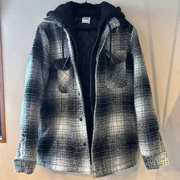 ZARA 체크 무늬 후드 부착 자켓
