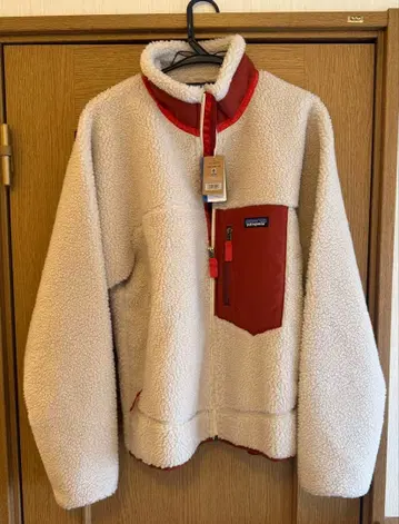 patagonia 플리스 자켓 M 사이즈 베이지/빨간색 미사용 새상품