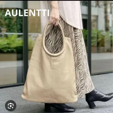 새상품급 AULENTTI 가죽 토트백 베이지 천연 가죽 이탈리아제