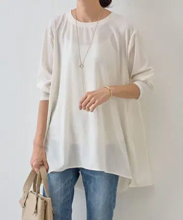 BEARDSLEY 뒷면 드레이프 T 블라우스 새상품급