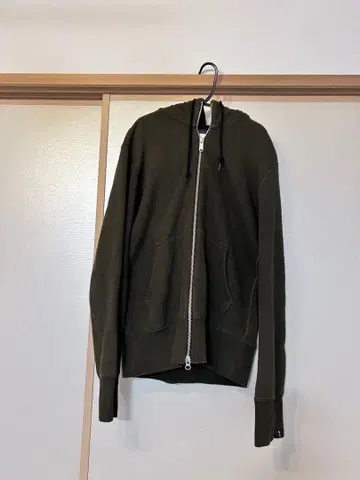 MHL. 루프 휠러 후드티 남성용