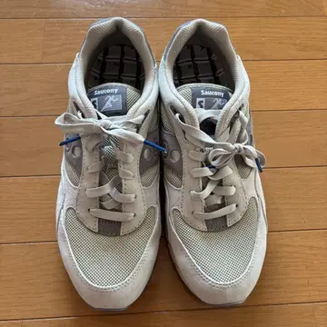 새상품급!!최종 가격!!Saucony 그레이 스니커즈