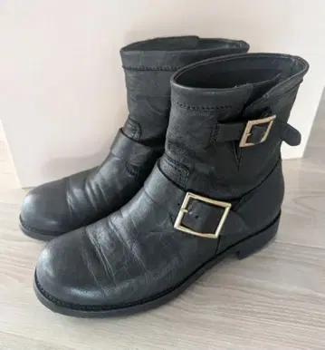 지미추 바이커 부츠 숏 37.5 블랙