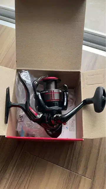 Daiwa 19CYGNUS 3000H-LBD 스피닝 릴