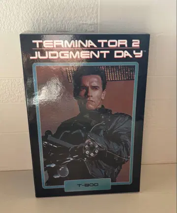 TERMINATOR 2 JUDGMENT DAY T-800 피규어