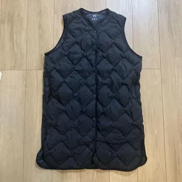 새상품급! UNIQLO 울트라 라이트 다운 롱 베스트 M 블랙 다운 코트