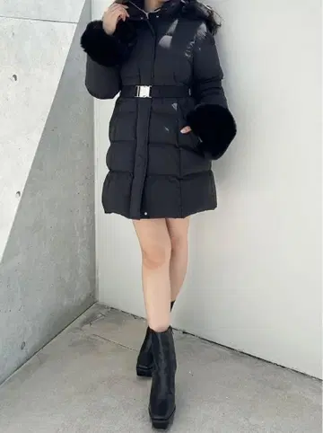 머큐리 듀오 퍼 부착 워셔블 아라이 롱 다운 코트