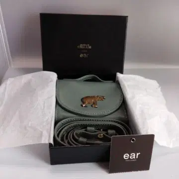 ear 3단 폴더형 지갑