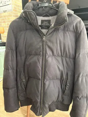 UNITED ARROWS 다크 그레이 다운 자켓