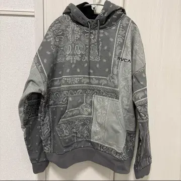 RVCA 반다나 패턴 그레이 풀오버 후드티 남성용 여성용 상의