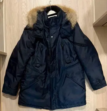 BARNEYS NEWYORK 다운 자켓