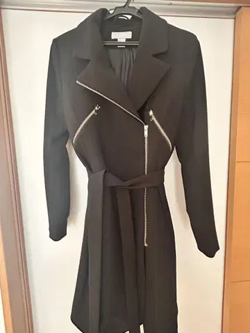 ZARA 블랙 트렌치코트풍 자켓 원피스에도