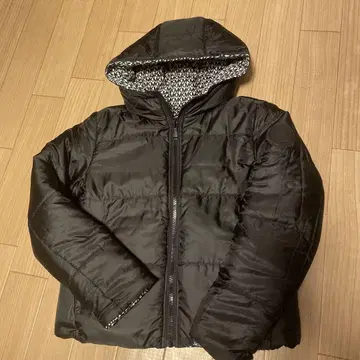 새상품급 MICHAEL KORS 리버서블 다운 올 패턴