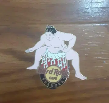 하드 록 카페 Hard Rock Cafe 스모 핑 배치 pin