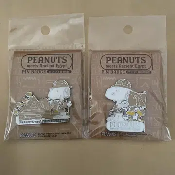 고대 이집트전 스누피 핀 배지 2종