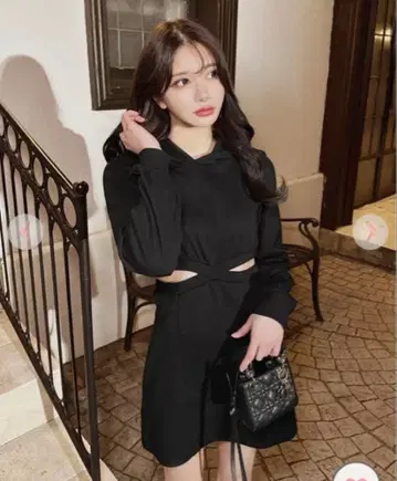 Rady 허리 컷 아웃 후디 원피스