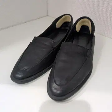 JNBY 블랙 천연 가죽 로퍼 23cm