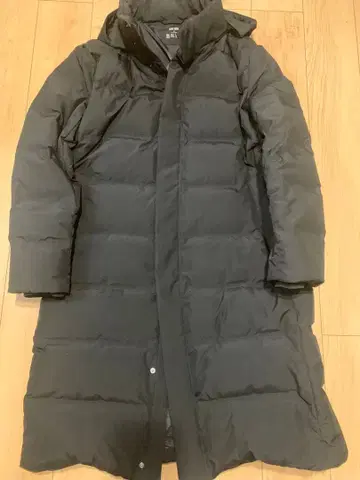 UNIQLO XL 블랙 다운 자켓