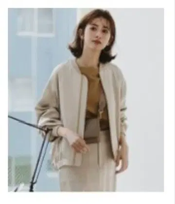 23구 베이지 새틴 집업 블루종