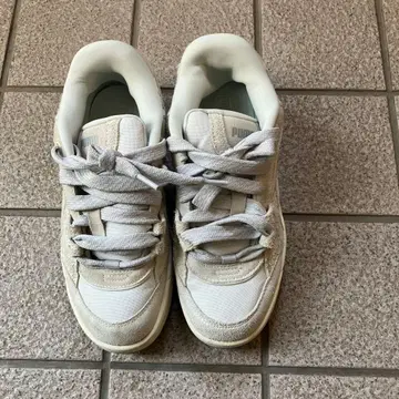 PUMA 스니커즈 화이트