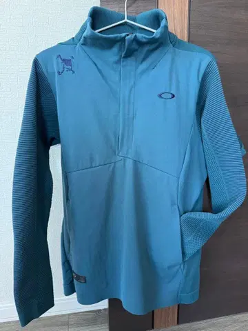 OAKLEY 퍼포먼스 핏 하프 지퍼 셔츠 M 파랑