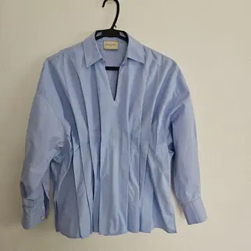 UNITED ARROWS 턱 V넥 셔츠 블라우스
