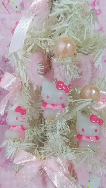 키티 멜로디 크리스마스 트리