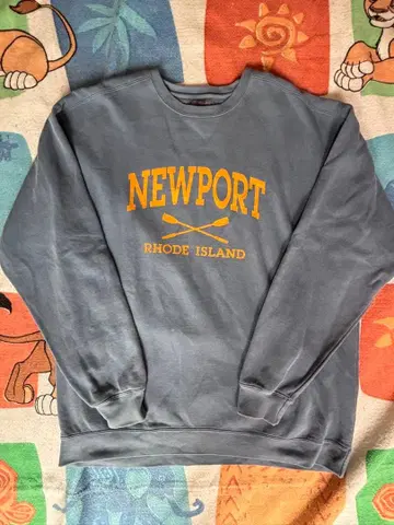 newport 칼리지 로고 삼단 프린트 빈티지 맨투맨
