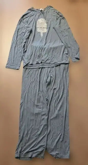 젤라토 피케 옴므 그레이 룸웨어 셋업 M