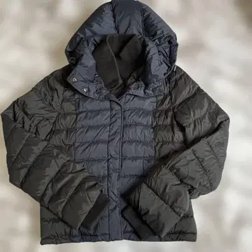 [ 유니클로 ] 띠어리 콜라보 다운 자켓 클리닝 완료