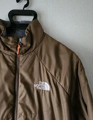 THE NORTH FACE 브라운 나일론 자켓