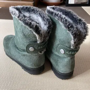 그린 퍼 숏부츠 hush puppies