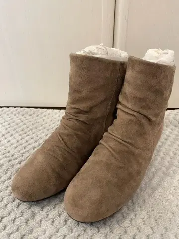 [ 새상품급 ] pitti 부츠 23.5cm 브라운 스웨이드 여성용