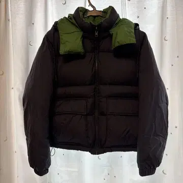 UNIQLO 후드 부착 숏 기장 다운 자켓 블랙 x 그린