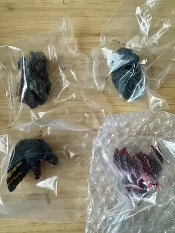 [ 미사용 ] 제일복권 고질라 괴수난무 E상 몬스터 헤드 마그넷 컴프