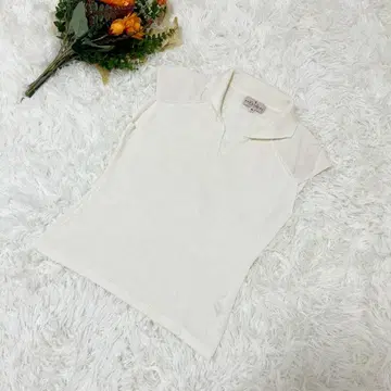 TRUSSARDI 아이보리 라메 니트 절개 디자인 여성용 베스트