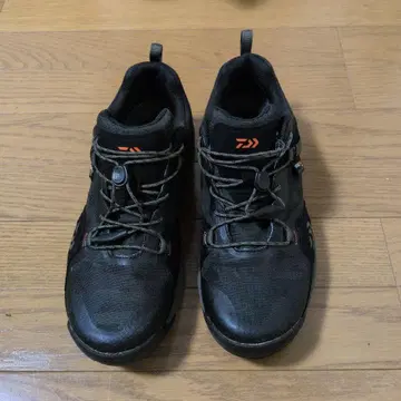 새상품급 Daiwa 스파이크 슈즈 DS-2102-QS 26cm