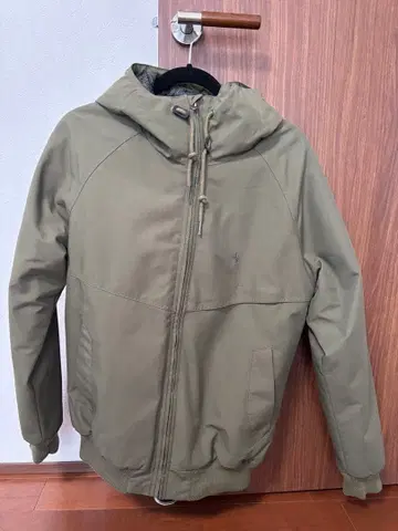 Volcom 풀집업 자켓 충전솜