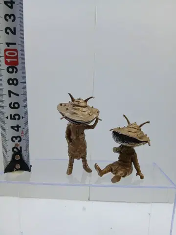 울트라맨 괴수 피규어 2체 세트