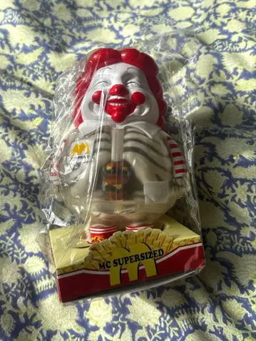 시크릿베이스 슈퍼사이즈미 도날드 소프트 비닐 secretbase